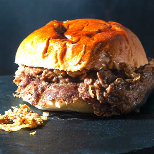 Burger The Beef de Punta Smash Burger, recién salida de la plancha